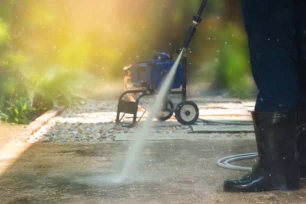 Best Playground Equipment Cleaning  in Walled Lake, MI